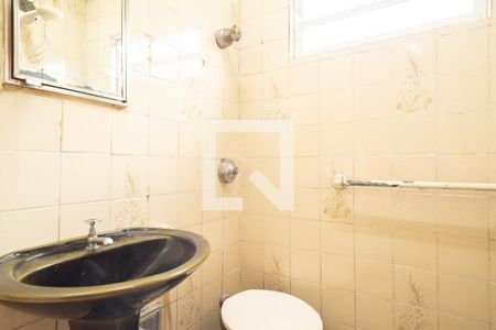 Casa à venda com 146m², 3 quartos e 3 vagas Casa à venda com 146m², 3 quartos e 3 vagasBanheiro de serviço