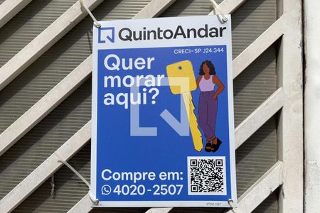 Casa à venda com 146m², 3 quartos e 3 vagas Casa à venda com 146m², 3 quartos e 3 vagasFachada