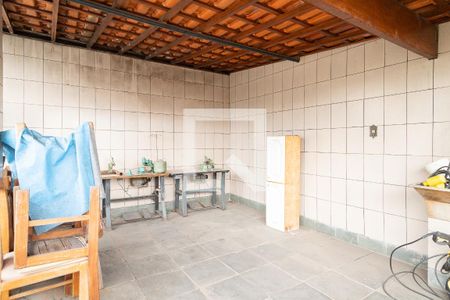 Casa à venda com 146m², 3 quartos e 3 vagas Casa à venda com 146m², 3 quartos e 3 vagasVaranda