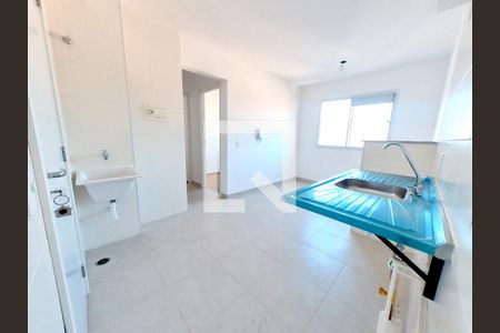 Sala/Cozinha de apartamento para alugar com 2 quartos, 36m² em Jaraguá, São Paulo