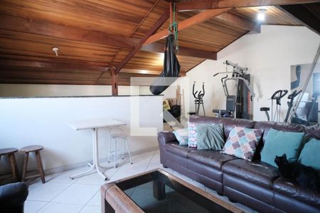 Casa à venda com 320m², 4 quartos e 4 vagasSala 