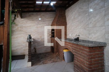 Casa à venda com 320m², 4 quartos e 4 vagasÁrea de serviço 