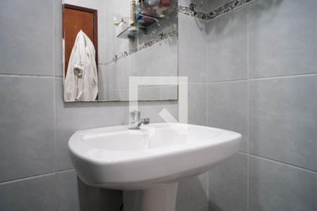 Casa à venda com 320m², 4 quartos e 4 vagasBanheiro