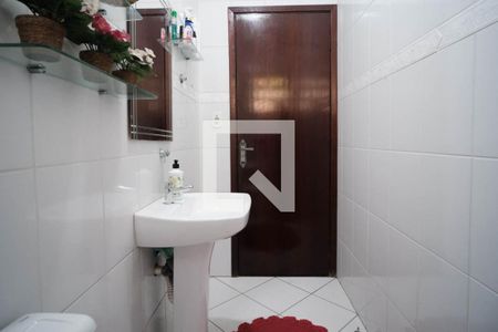 Casa à venda com 320m², 4 quartos e 4 vagasBanheiro 