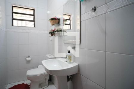 Casa à venda com 320m², 4 quartos e 4 vagasBanheiro 