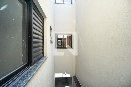 Vista da sala e cozinha de apartamento para alugar com 2 quartos, 42m² em Chácara Santo Antônio (zona Leste), São Paulo