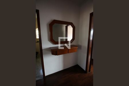 Casa à venda com 300m², 5 quartos e 3 vagasBanheiro 1