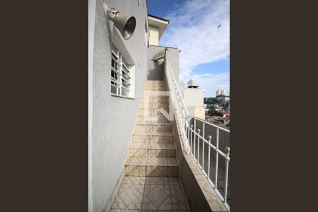 Casa à venda com 300m², 5 quartos e 3 vagasEscada 2