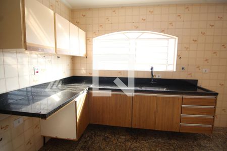 Casa à venda com 300m², 5 quartos e 3 vagasCozinha