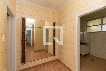 Casa à venda com 240m², 4 quartos e sem vagaHall