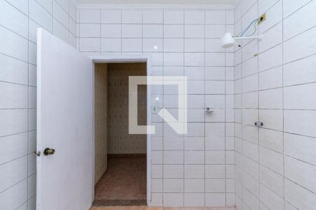 Casa à venda com 240m², 4 quartos e sem vagaBanheiro