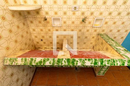 Casa à venda com 240m², 4 quartos e sem vagaÁrea de Serviço