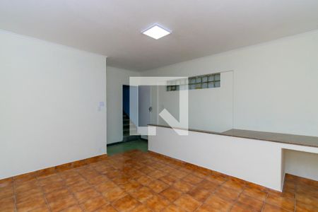 Sala de casa à venda com 4 quartos, 240m² em Vila Antonieta, São Paulo