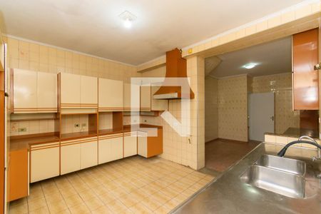 Casa à venda com 240m², 4 quartos e sem vagaCozinha 