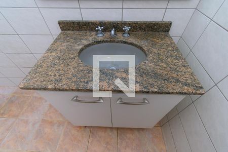 Casa à venda com 240m², 4 quartos e sem vagaBanheiro