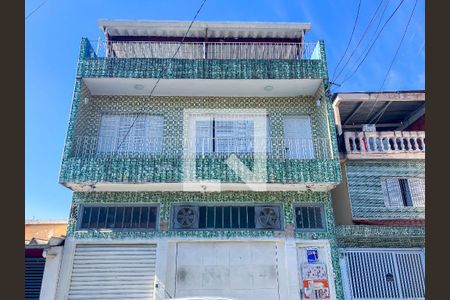 Casa à venda com 240m², 4 quartos e sem vagaFachada