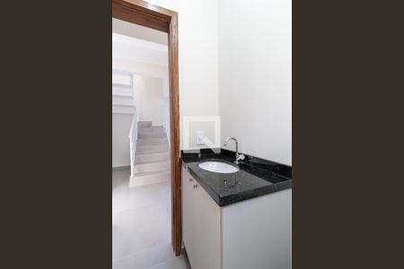 Lavabo de casa de condomínio para alugar com 3 quartos, 125m² em Xaxim, Curitiba