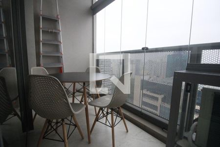 Apartamento à venda com 25m², 1 quarto e sem vagaVaranda