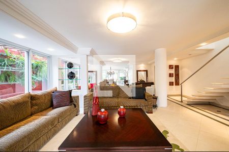 Sala de casa à venda com 4 quartos, 600m² em Planalto Paulista, São Paulo