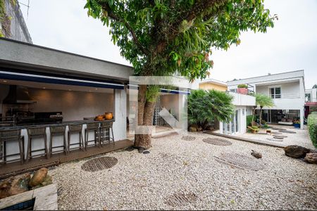 Quintal de casa à venda com 4 quartos, 600m² em Planalto Paulista, São Paulo