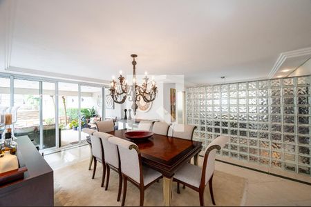 Sala de casa à venda com 4 quartos, 600m² em Planalto Paulista, São Paulo