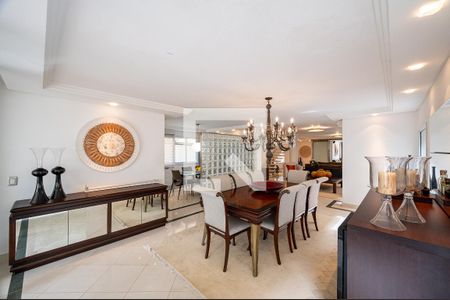 Sala de casa à venda com 4 quartos, 600m² em Planalto Paulista, São Paulo