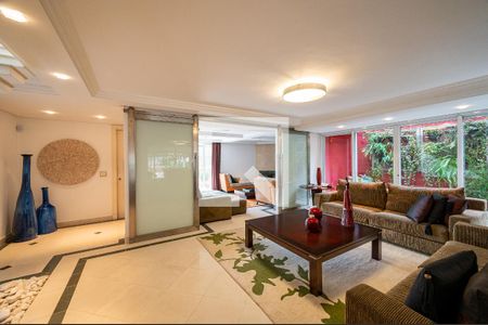 Sala de casa à venda com 4 quartos, 600m² em Planalto Paulista, São Paulo