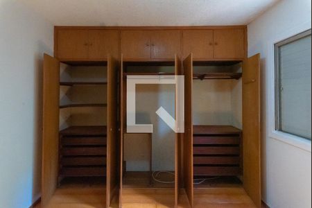 Quarto 1 - Armários de apartamento à venda com 2 quartos, 64m² em Vila Orozimbo Maia, Campinas