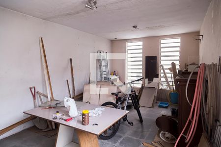 Casa à venda com 326m², 3 quartos e 3 vagasSalão de Festas