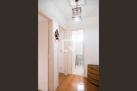 Casa à venda com 326m², 3 quartos e 3 vagasCorredor