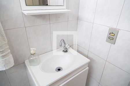 Casa à venda com 326m², 3 quartos e 3 vagasBanheiro Social - Pia