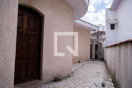 Casa à venda com 326m², 3 quartos e 3 vagasCorredor