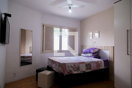 Casa à venda com 326m², 3 quartos e 3 vagasSuíte