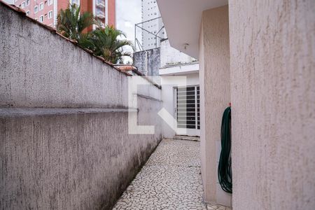 Casa à venda com 326m², 3 quartos e 3 vagasCorredor
