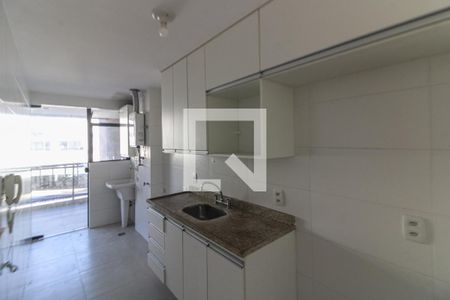 Apartamento à venda com 70m², 2 quartos e 2 vagasCozinha e Área de Serviço