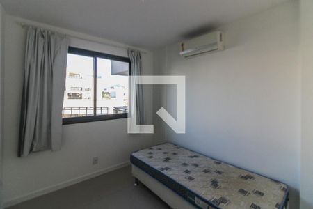Apartamento à venda com 70m², 2 quartos e 2 vagasQuarto
