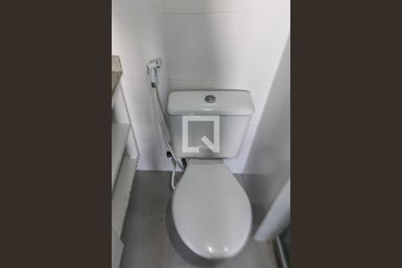 Apartamento à venda com 70m², 2 quartos e 2 vagasSuíte - Banheiro