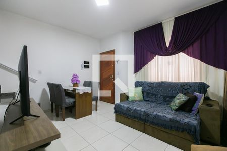 Sala de casa de condomínio à venda com 2 quartos, 65m² em Jardim Itapemirim, São Paulo