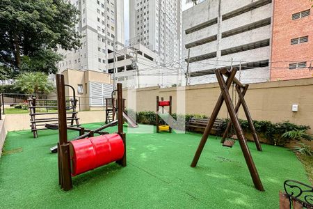 Apartamento para alugar com 33m², 1 quarto e 1 vaga Apartamento para alugar com 33m², 1 quarto e 1 vagaÁrea comum - Playground