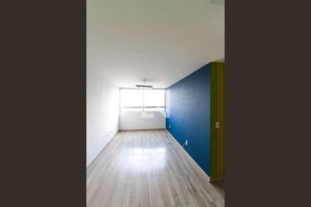 Sala de apartamento para alugar com 3 quartos, 80m² em Jardim Independência, São Paulo