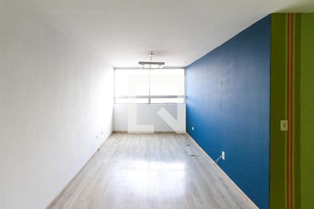 Sala de apartamento para alugar com 3 quartos, 80m² em Jardim Independência, São Paulo