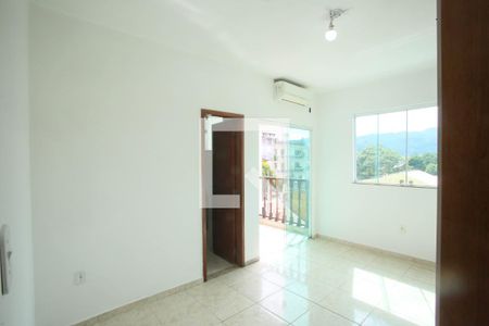Quarto Suíte 1 de casa à venda com 2 quartos, 75m² em Tanque, Rio de Janeiro
