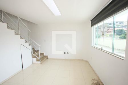 Sala de casa para alugar com 2 quartos, 75m² em Tanque, Rio de Janeiro