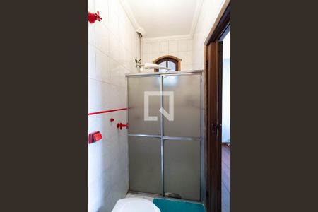 Casa à venda com 180m², 3 quartos e sem vagaBanheiro da suíte