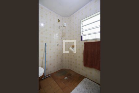 Casa à venda com 180m², 4 quartos e 3 vagasBanheiro 2