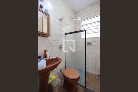 Casa à venda com 180m², 4 quartos e 3 vagasBanheiro 1