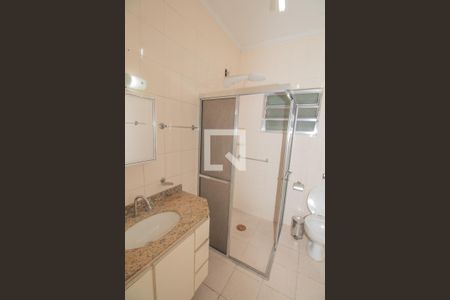 Casa à venda com 199m², 2 quartos e 3 vagasBanheiro 