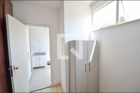 Apartamento à venda com 190m², 4 quartos e 1 vaga Apartamento à venda com 190m², 4 quartos e 1 vagaQuarto de Serviço