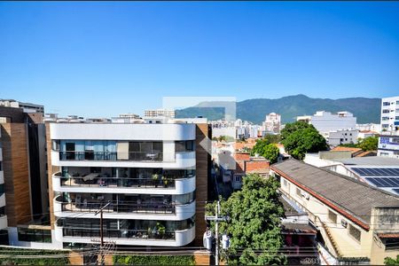 Apartamento à venda com 190m², 4 quartos e 1 vaga Apartamento à venda com 190m², 4 quartos e 1 vagaVista da Suíte 2