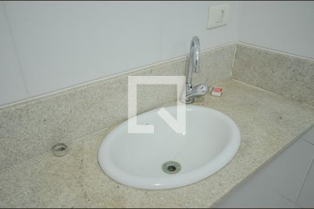 Apartamento à venda com 190m², 4 quartos e 1 vaga Apartamento à venda com 190m², 4 quartos e 1 vagaBanheiro Social